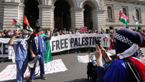 Masu zanga-zangar goyon bayan Falasdinu sun rufe hanyoyin isa ofishin ma’aikatar harkokin waje a London